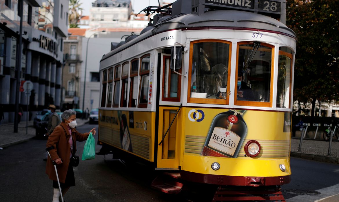 Imagem Portugal e Brasil analisam restrições a viagens