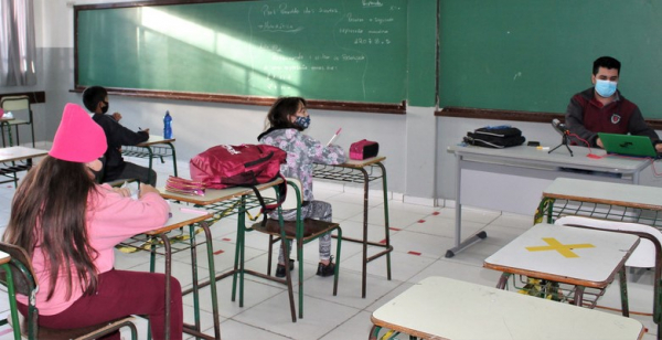Imagem Com nova resolução, escolas do Paraná podem receber mais alunos por sala de aula