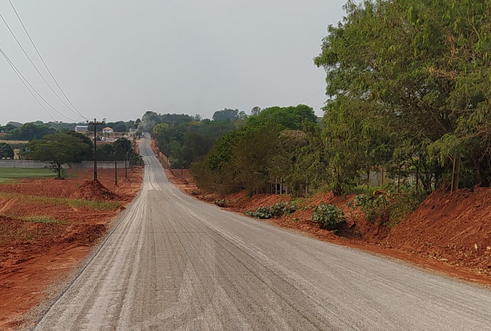 Imagem Antes do prazo, Prefeitura de Cianorte entrega pavimentação da Estrada Ivaí