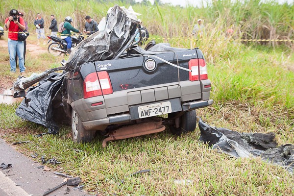 Imagem Morador de Ivaté morre em colisão entre ônibus e automóvel na PR-182