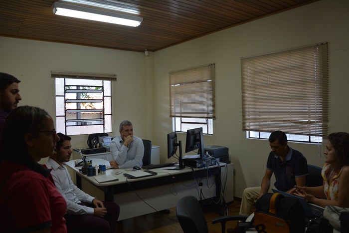 Imagem Em reunião na Casa da Cidadania, comissão debate a situação dos animais abandonados em Cianorte