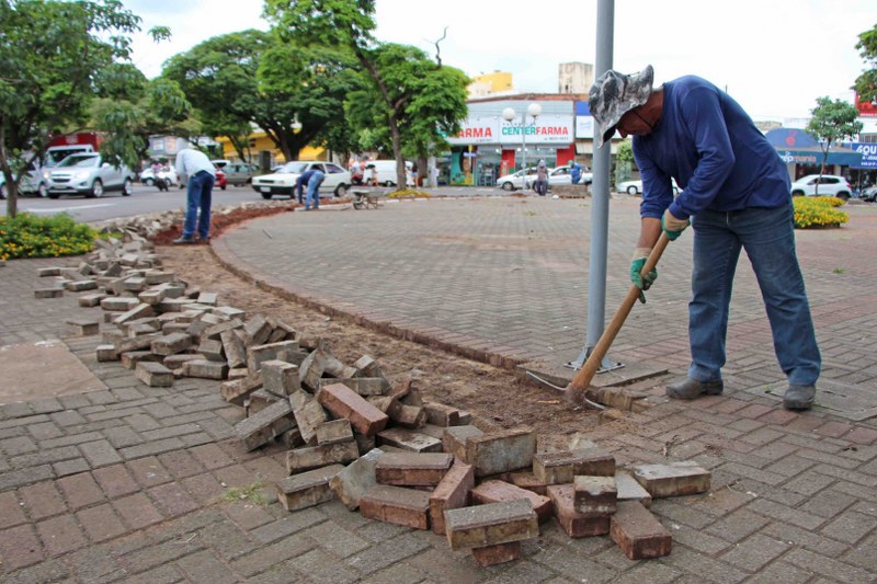 Imagem Prefeitura inicia a revitalização da Praça 26 de Julho