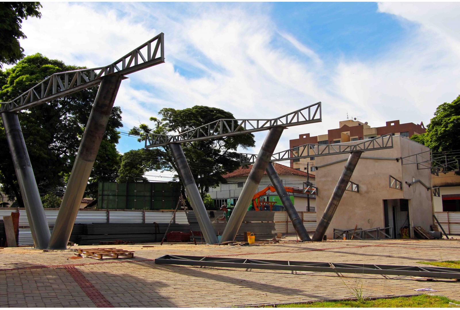 Imagem PRAÇA DOS CORRETORES ESTÁ EM FASE FINAL DE CONSTRUÇÃO