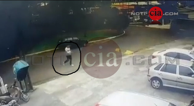 Imagem Ladrão furta veículo em estacionamento de Supermercado no centro de Cianorte-VÍDEO