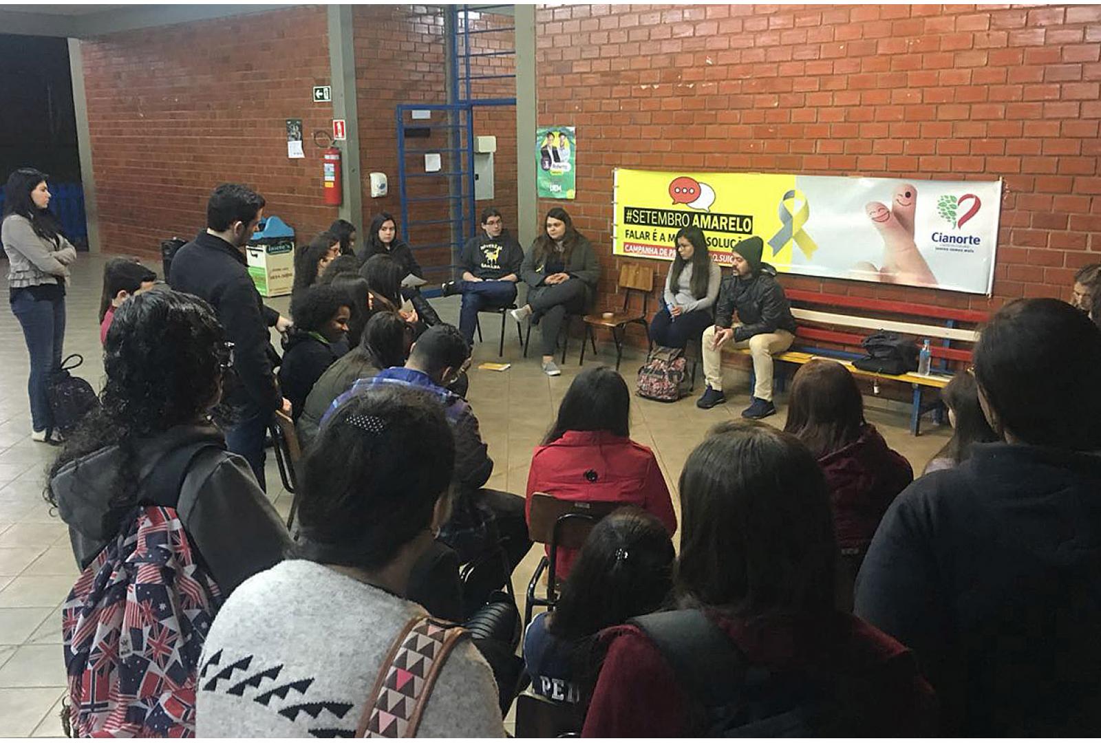 Imagem UNIVERSITÁRIOS PARTICIPAM DE RODA DE CONVERSA SOBRE SAÚDE MENTAL