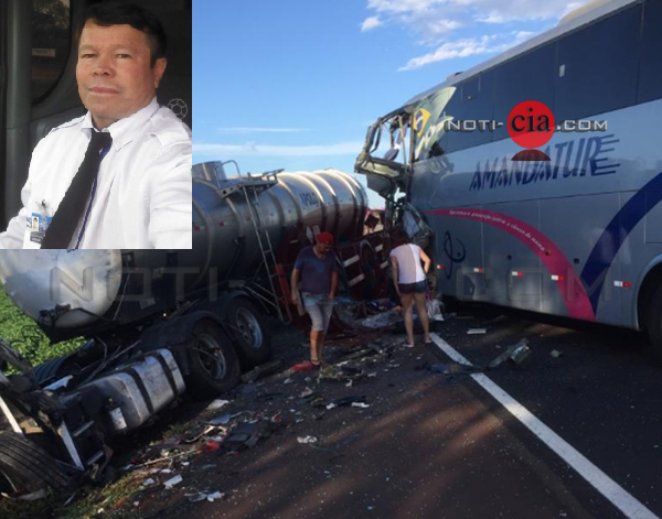 Imagem Ônibus de Cianorte se envolve em acidente com morte na PR-323 em Sertanópolis