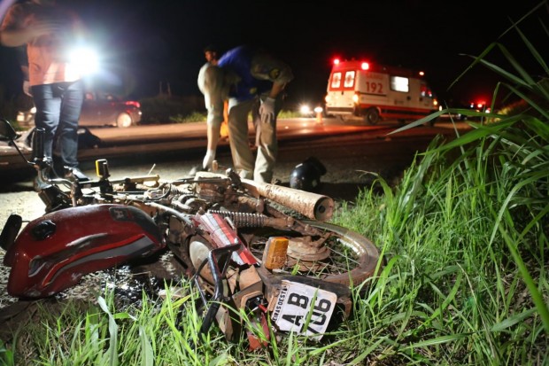 Imagem Motociclista morre ao colidir com carro na PR-323, entre Cianorte e Tapejara