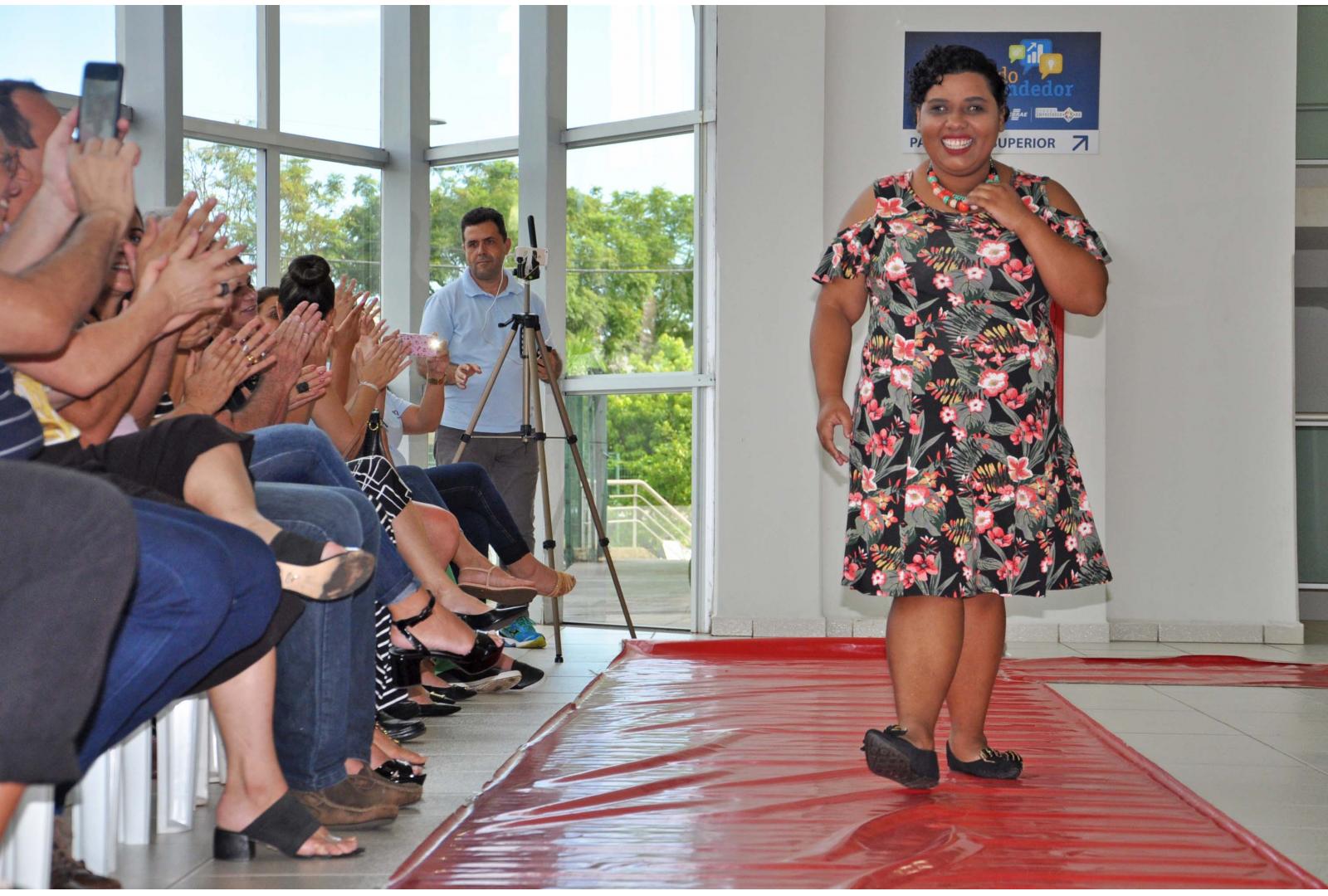 Imagem PREFEITURA DE CIANORTE É PALCO DE DESFILE DE MODA INCLUSIVA