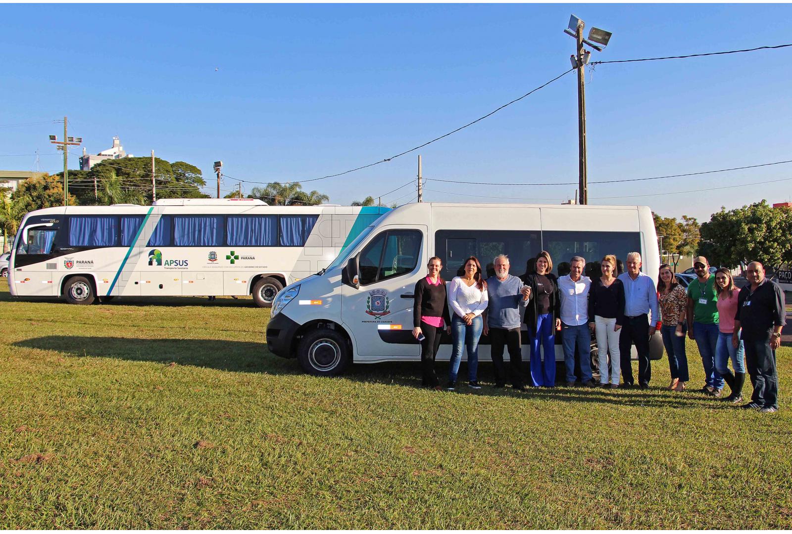 Imagem Ônibus e van fortalecem o transporte de pacientes de Cianorte