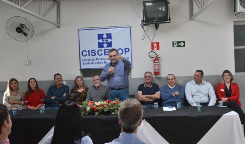 Imagem Vereadores prestigiam a inauguração da nova sede do Ciscenop