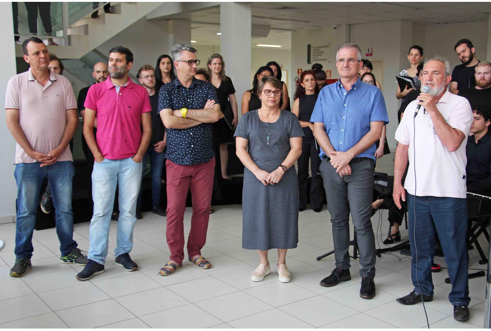 Imagem EXPOSIÇÃO NO PAÇO MUNICIPAL DEMONSTRA EVOLUÇÃO DOS VESTIDOS DE NOIVAS DA REALEZA