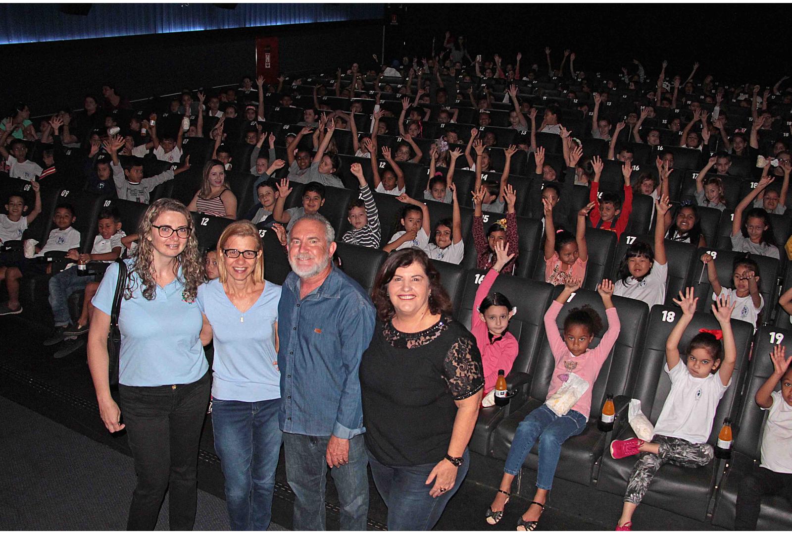 Imagem Cinema e guloseimas marcam Dia das Crianças na Rede Municipal de Ensino Programação