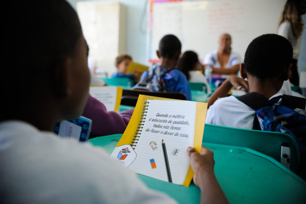 Imagem Rede pública de ensino encolhe no Paraná, enquanto a particular cresce