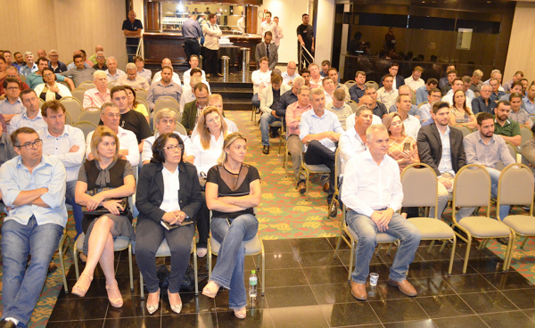 Imagem Prefeitos do Paraná se mobilizam contra fim de municípios proposto por Bolsonaro