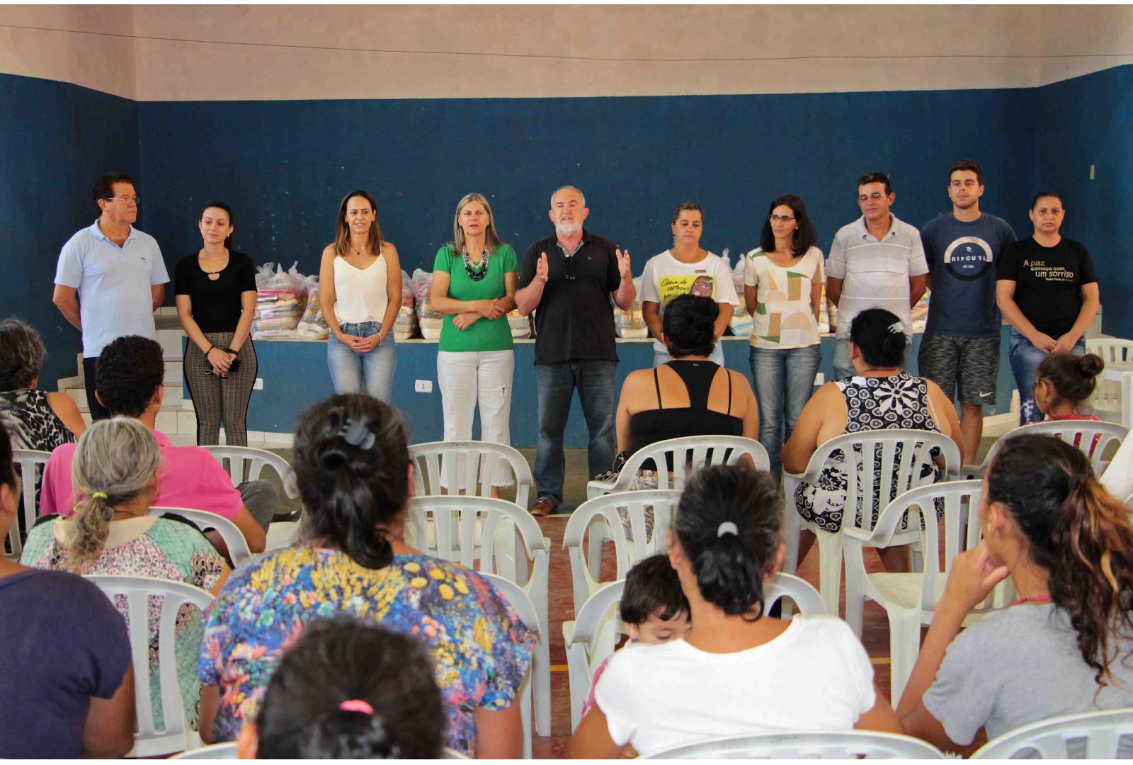 Imagem Famílias de São Lourenço e Vidigal recebem alimentos da Campanha Natal Sem Fome