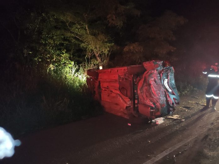 Imagem Condutor de carro carregado com cigarros morre em acidente na PR-323