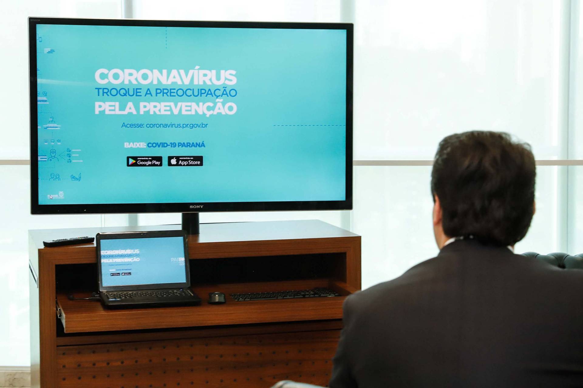 Imagem Governo do Paraná implanta telemedicina para atendimentos da Covid-19
