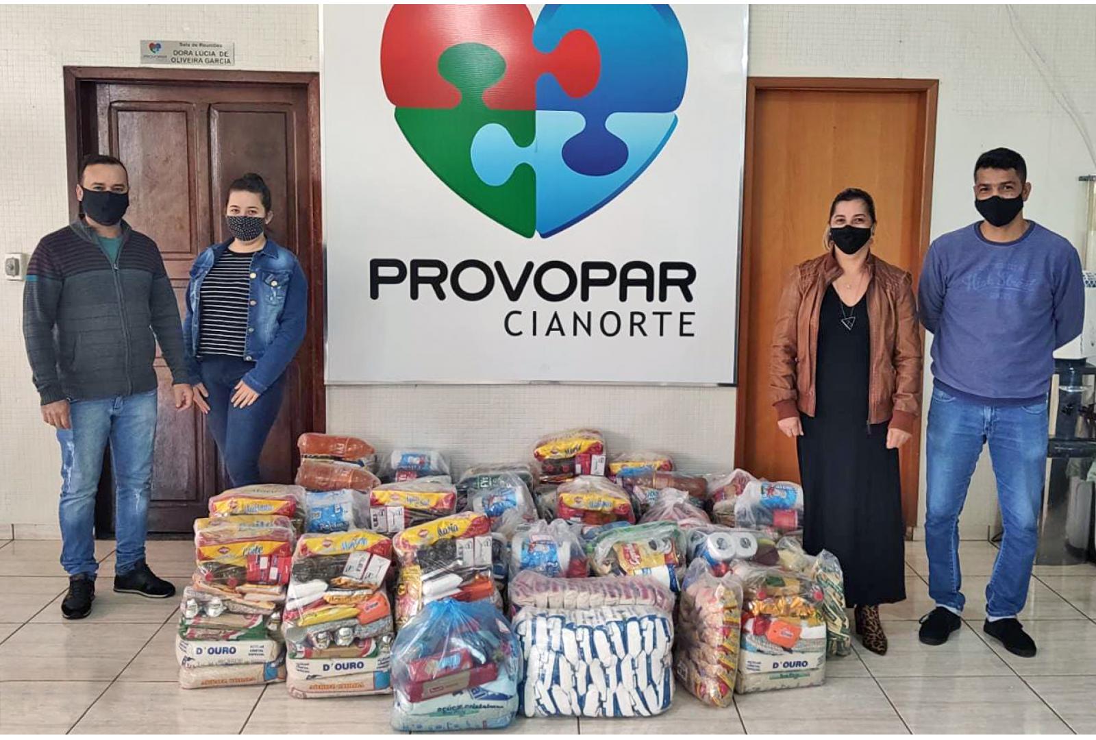 Imagem Provopar de Cianorte e CRAS de Japurá recebem alimentos da Banda Apoteose
