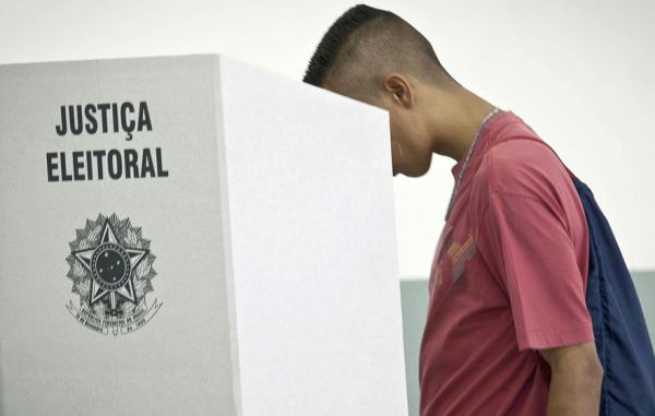 Imagem Paranaenses com menos de 18 anos rejeitam o voto