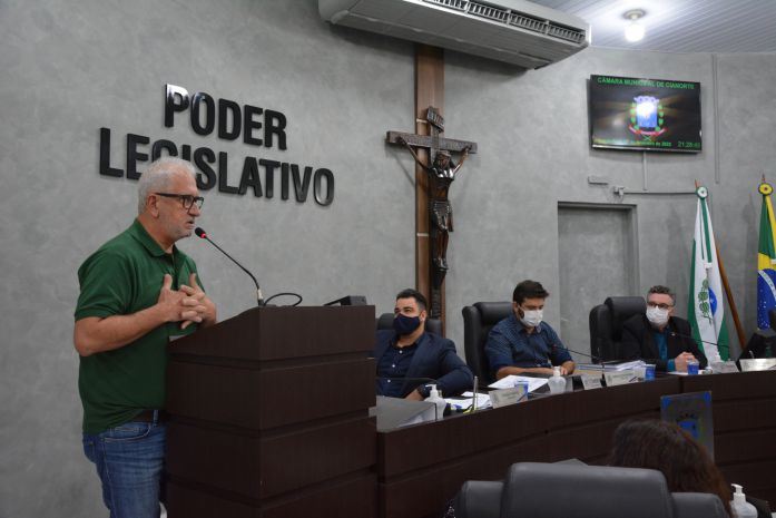 Imagem Em primeira sessão ordinária do ano, Legislativo de Cianorte recebe visita do prefeito
