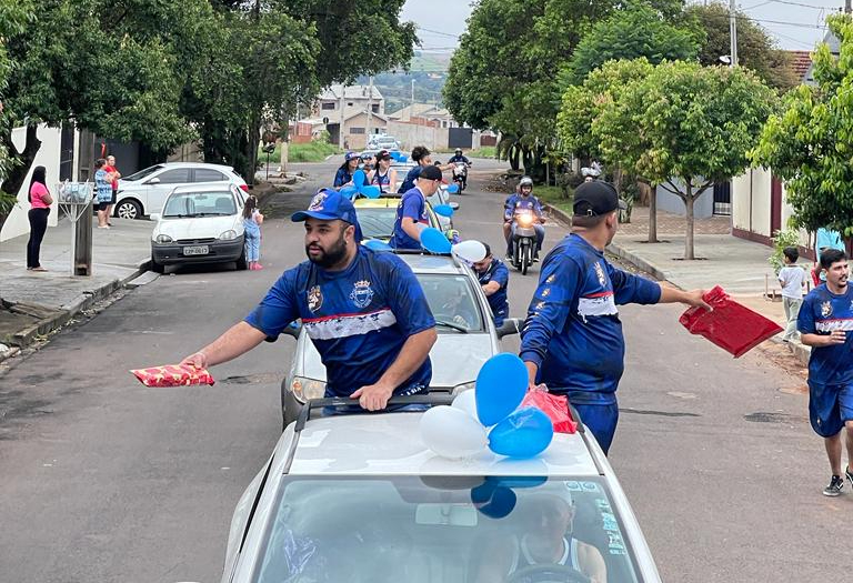 Imagem Ação social da I.R.A do Leão entrega mais de 1.4 mil brinquedos e 1 mil pacotes de doces