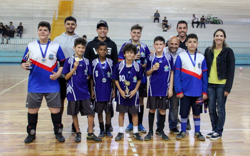 Imagem Campeonato Municipal de Futsal Infantil premia vencedores