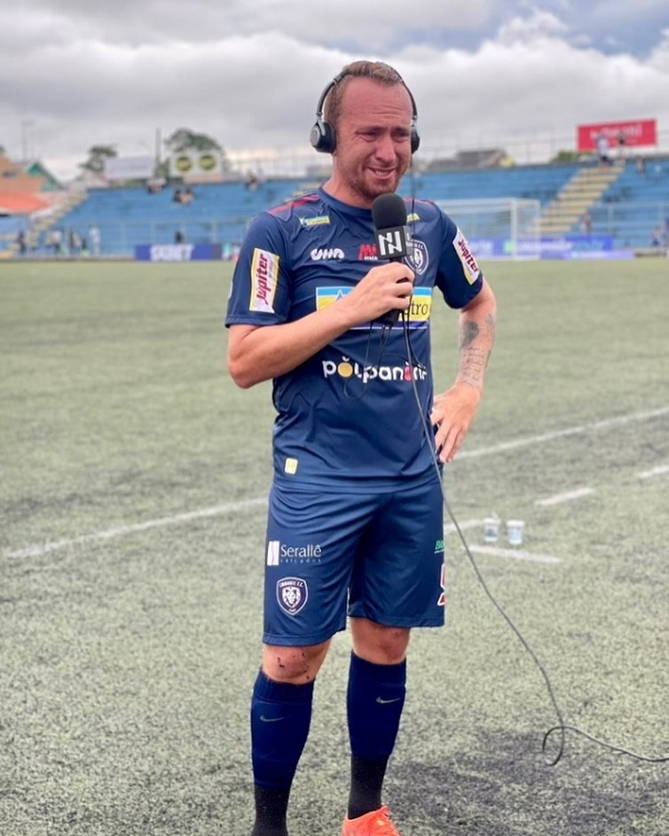 Imagem Zé Love marca, Leão vira pra cima do São Joseense e conquista primeira vitória no Paranaense