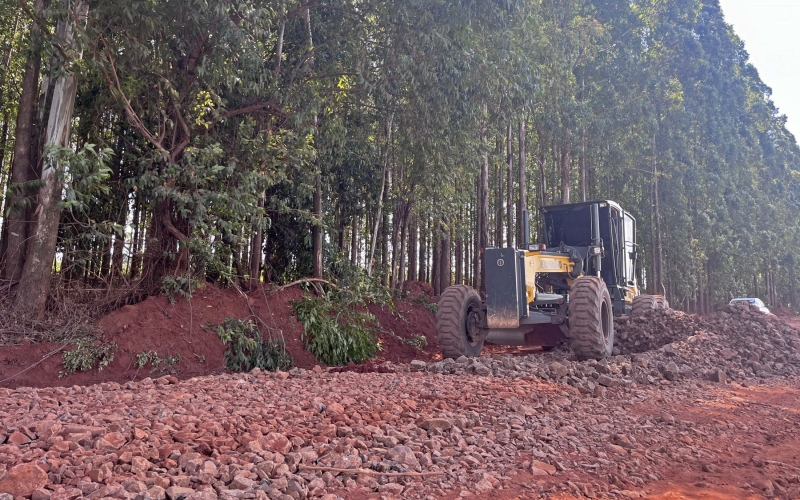 Imagem Prefeitura de Cianorte realiza obras de readequação na Estrada Canaã