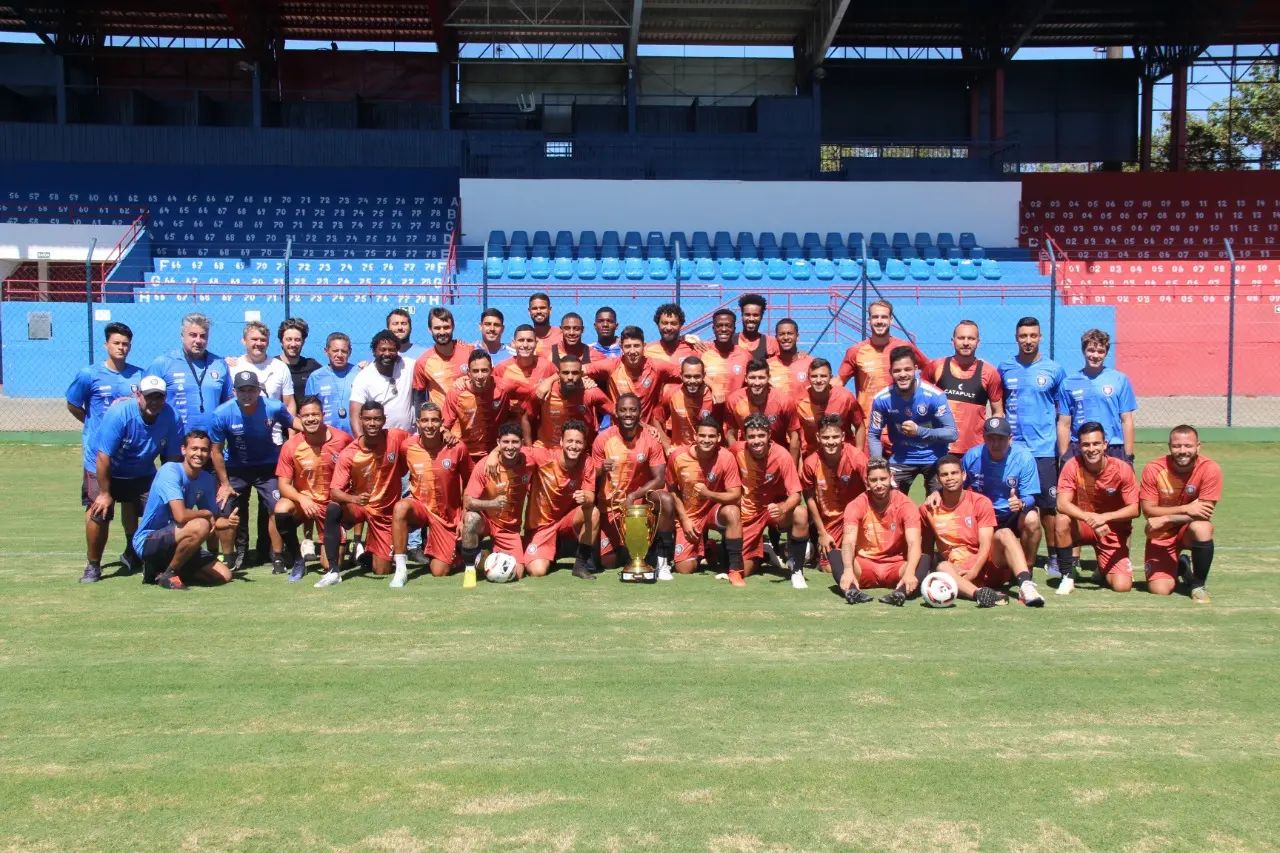 Imagem Fora de casa, Leão inicia o Paranaense 2023 neste domingo contra o Operário