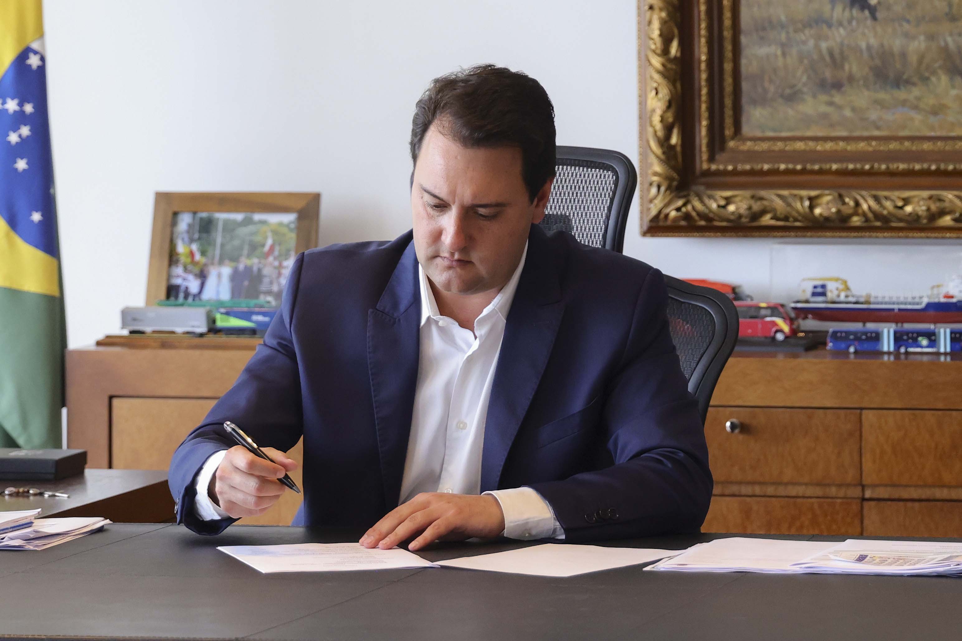 Imagem Ratinho Junior anuncia mais cinco nomes do novo governo