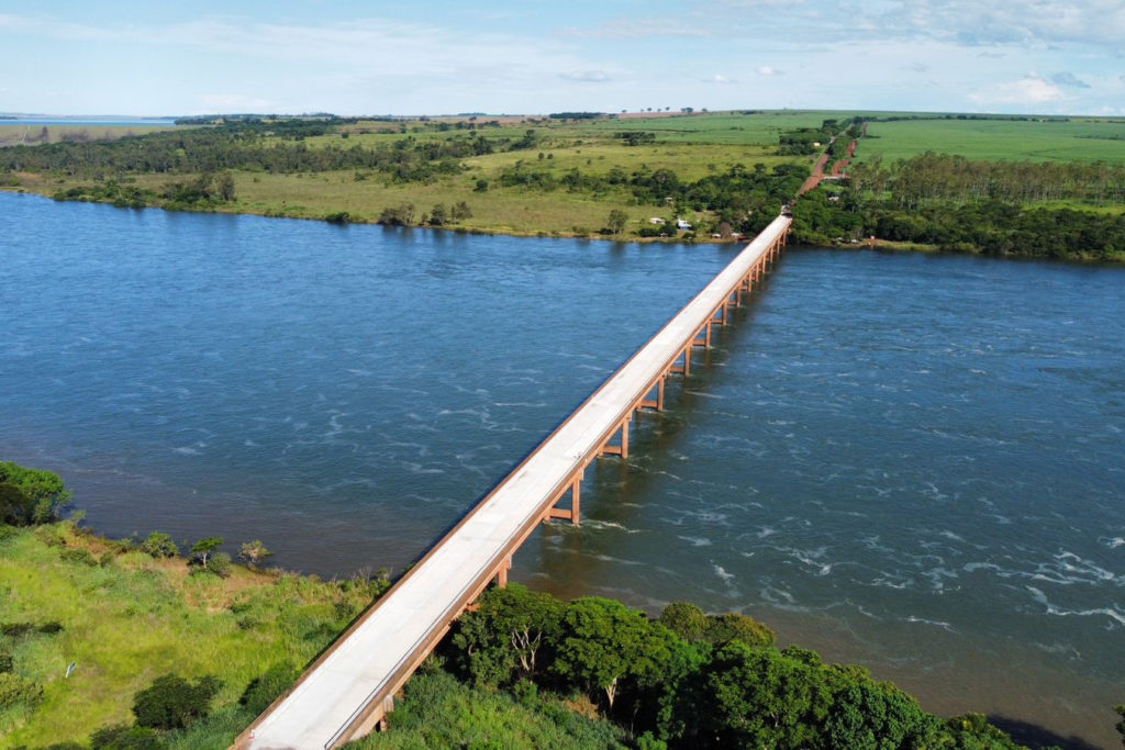 Imagem Ponte na divisa entre Paraná e São Paulo será reaberta nesta segunda-feira