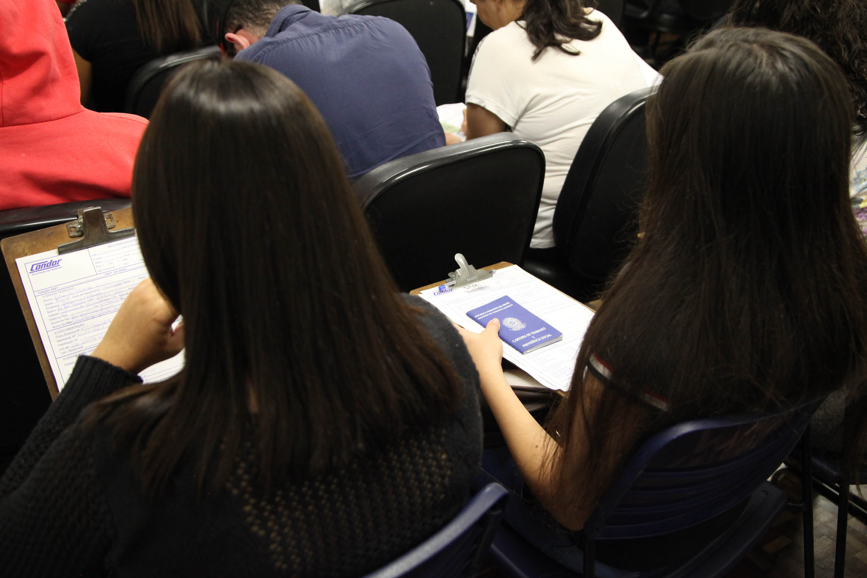 Imagem Com 6,9 mil colocações na rede Sine, Paraná liderou geração de empregos para jovens em março