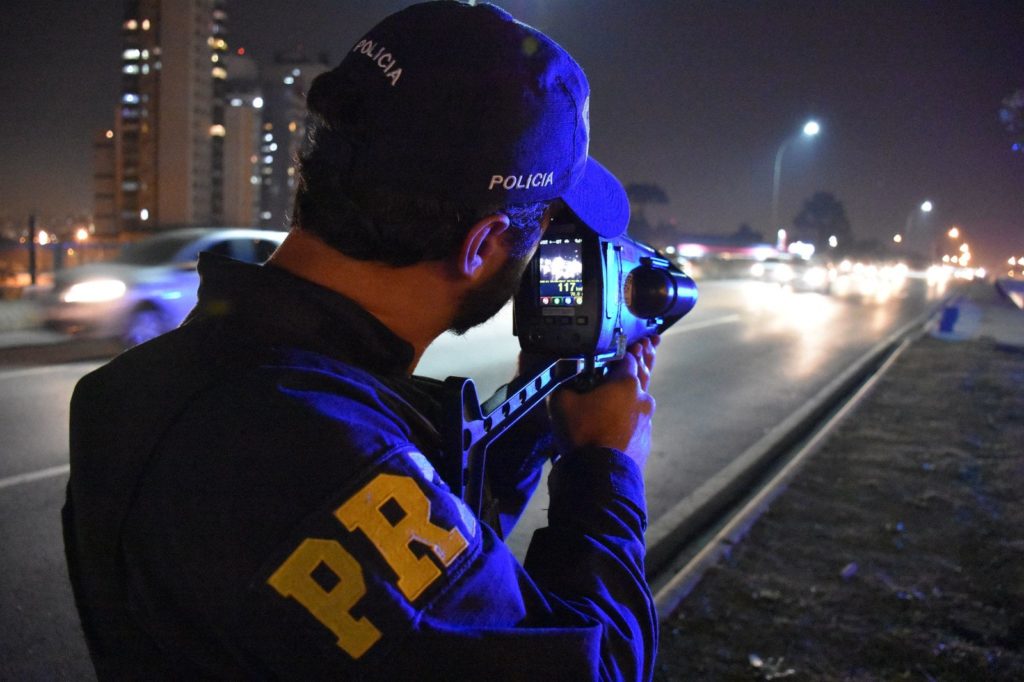 Imagem Em quatro dias de feriado, 8,4 mil motoristas foram flagrados acima da velocidade nas estradas federais do Paraná