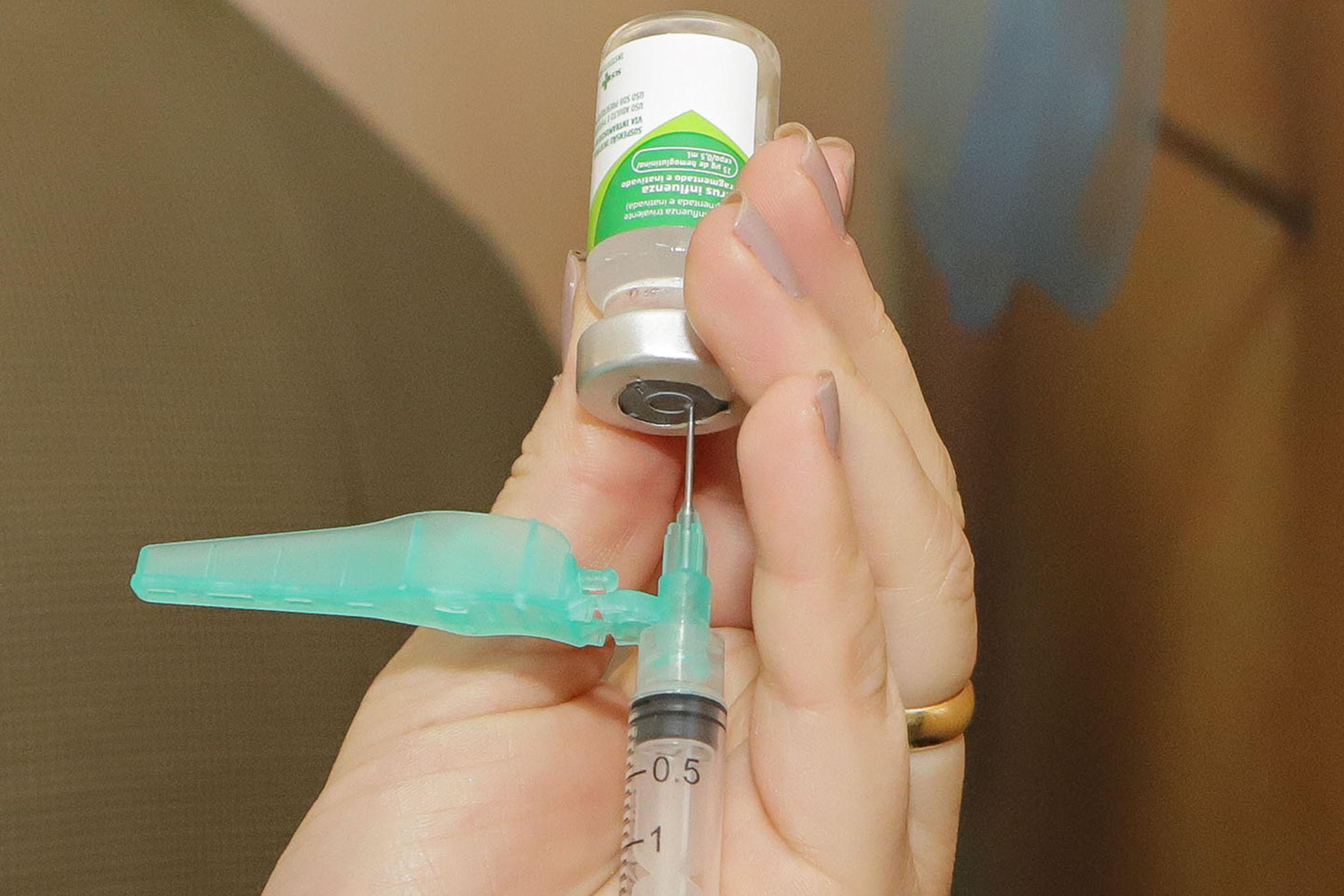 Imagem Com aumento de casos de Covid-19, Saúde alerta para importância da vacinação