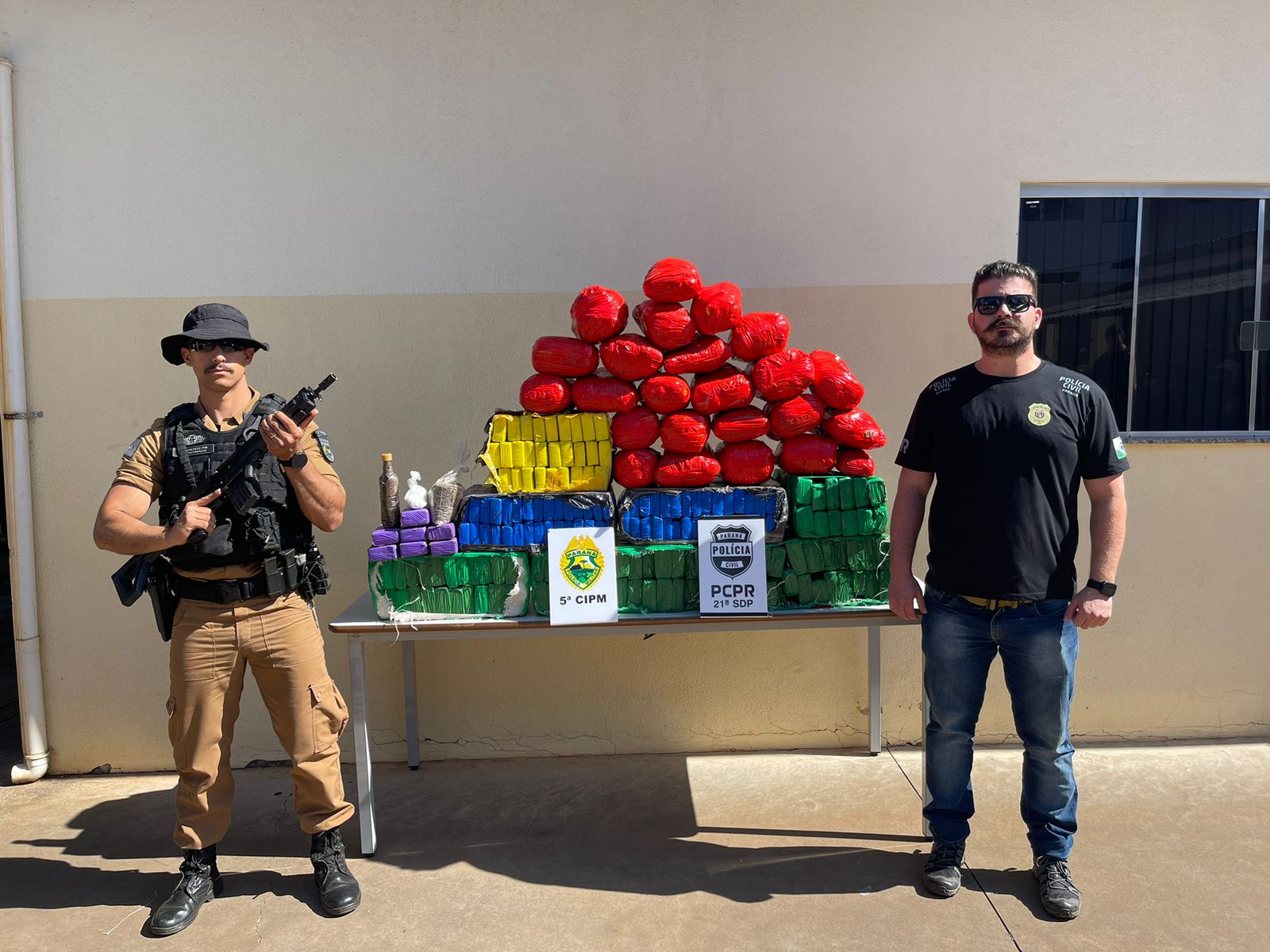 Imagem Ação integrada entre as polícias Militar e Civil resulta na apreensão de mais 200kg de drogas