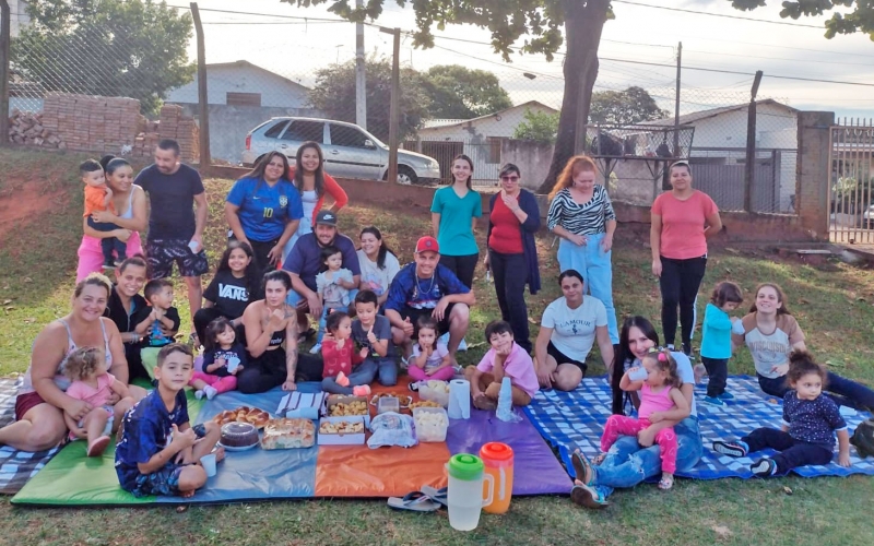 Imagem Famílias de alunos do CMEI João Maria têm tarde recreativa