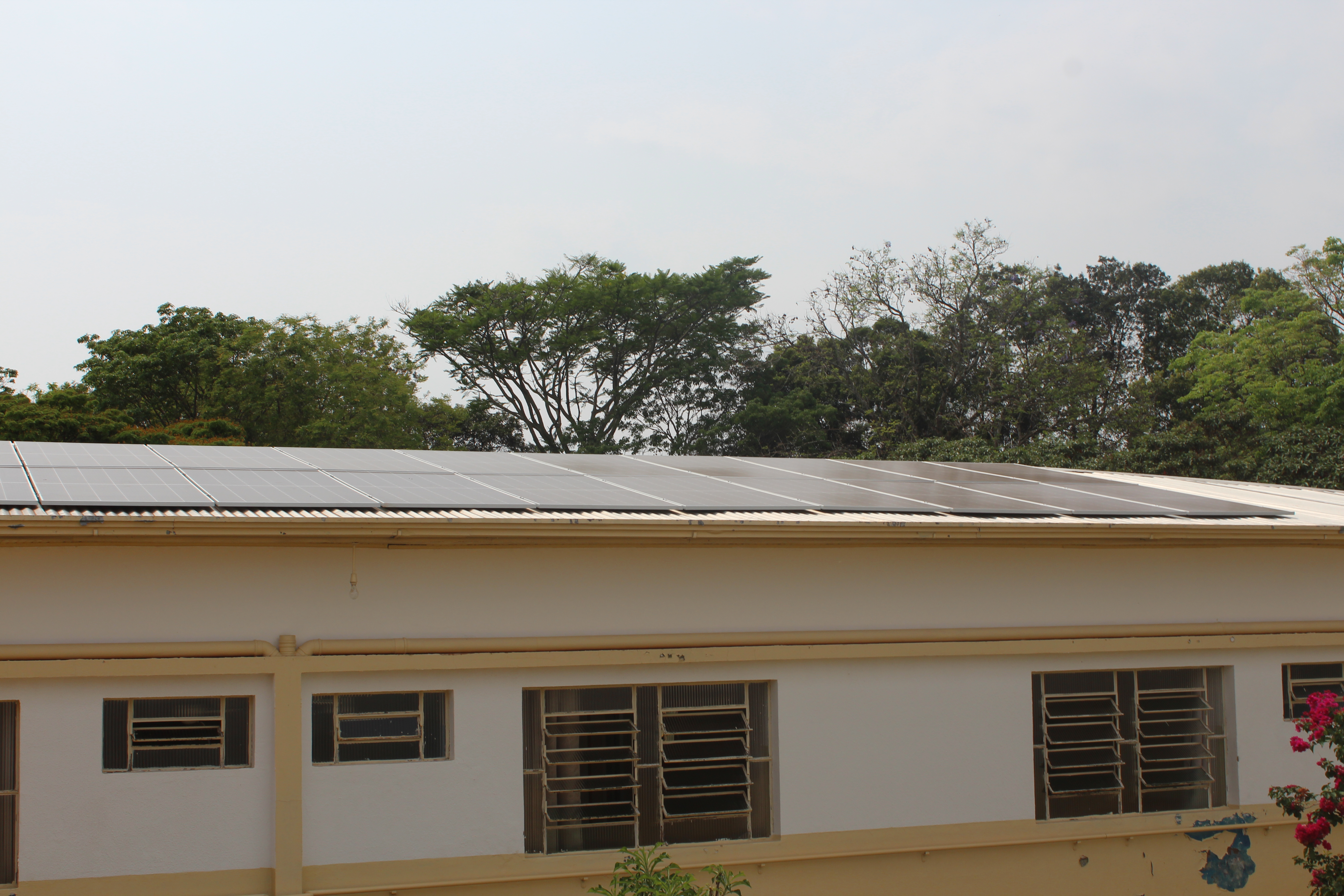 Imagem Cocamar doa sistema de energia solar para Lar dos Velhinhos