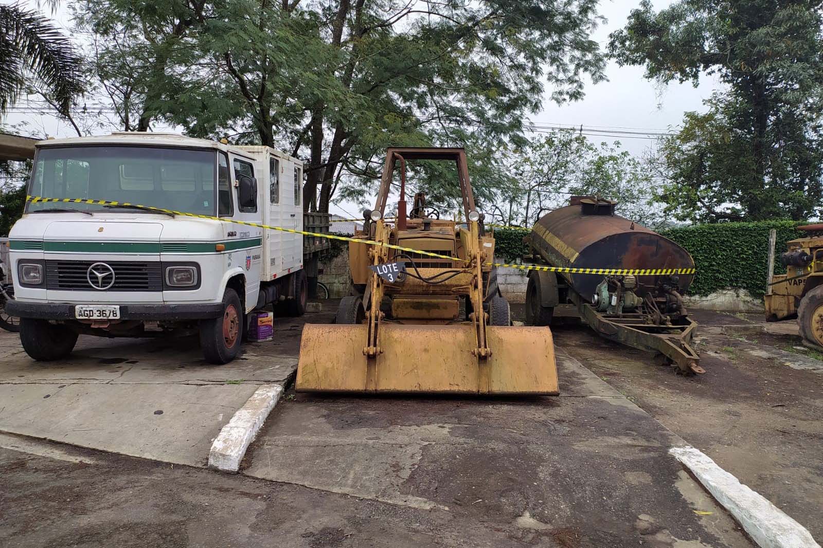 Imagem DER/PR vai doar mais de 250 equipamentos e veículos pesados a prefeituras