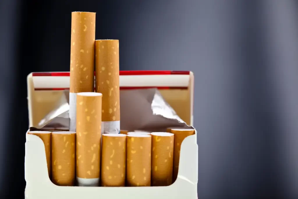 Imagem No Paraná, a cada dez cigarros consumidos, seis vêm do mercado ilegal