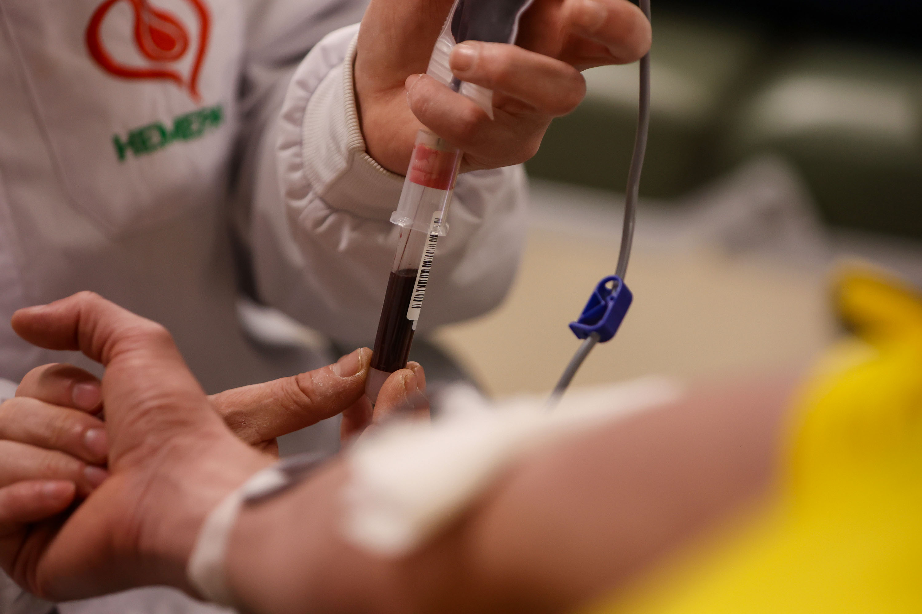 Imagem Com queda nas doações, Hemepar solicita com urgência sangue do tipo O