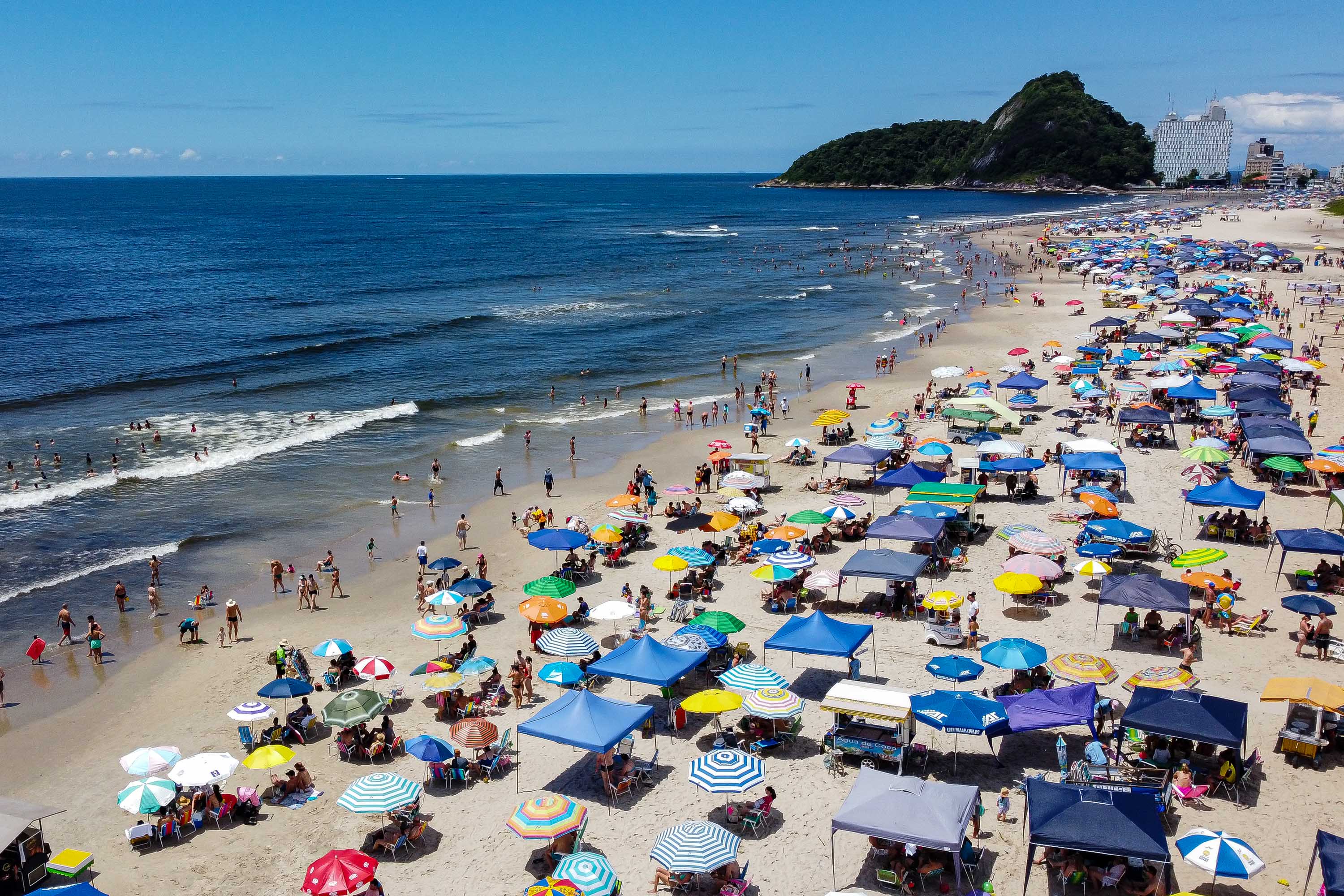 Imagem Litoral do Paraná atendeu expectativas de mais de 90% dos turistas, mostra pesquisa