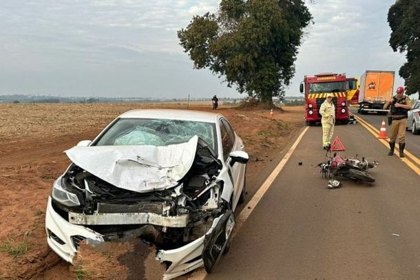 Imagem Motocicleta de Cianorte se envolve em acidente na região e passageira morre