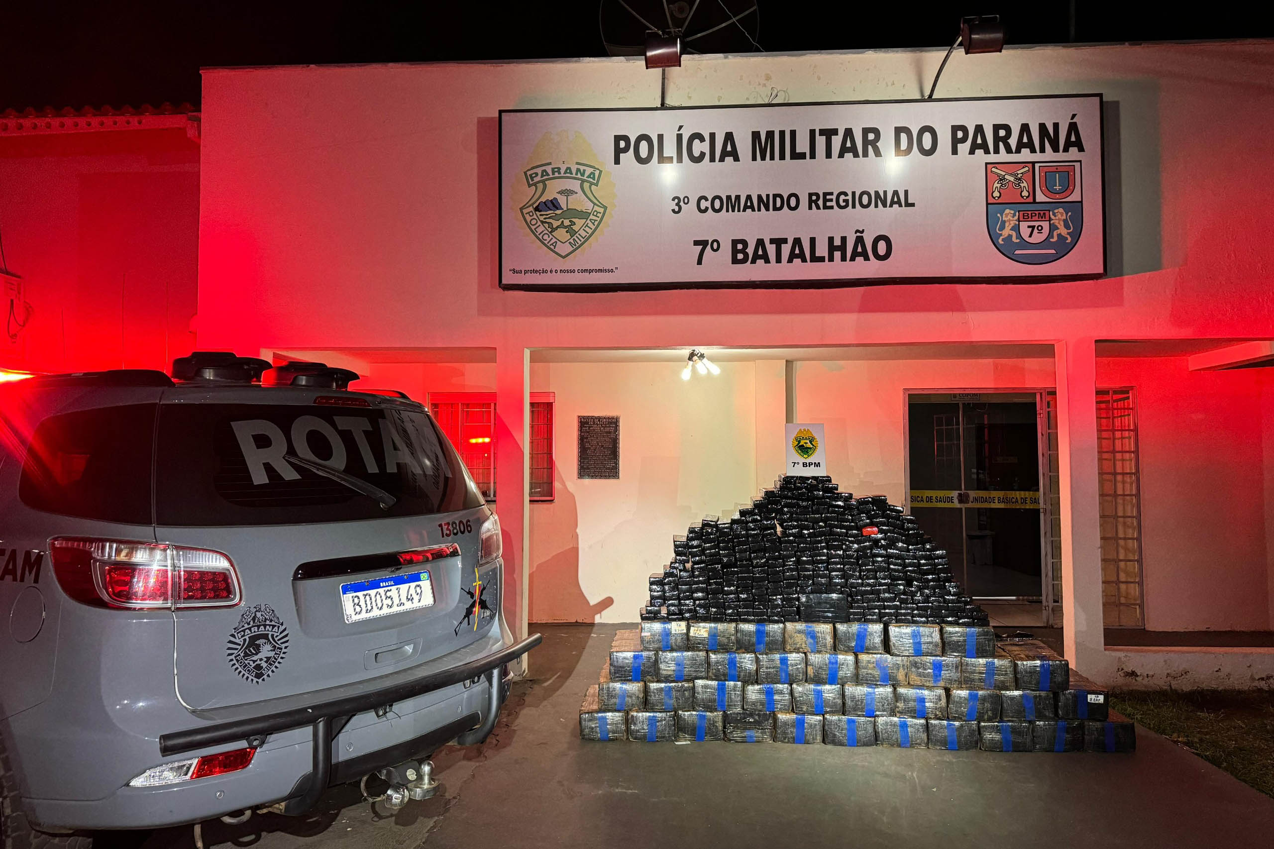 Imagem PM apreende 910 quilos de maconha em Cruzeiro do Oeste