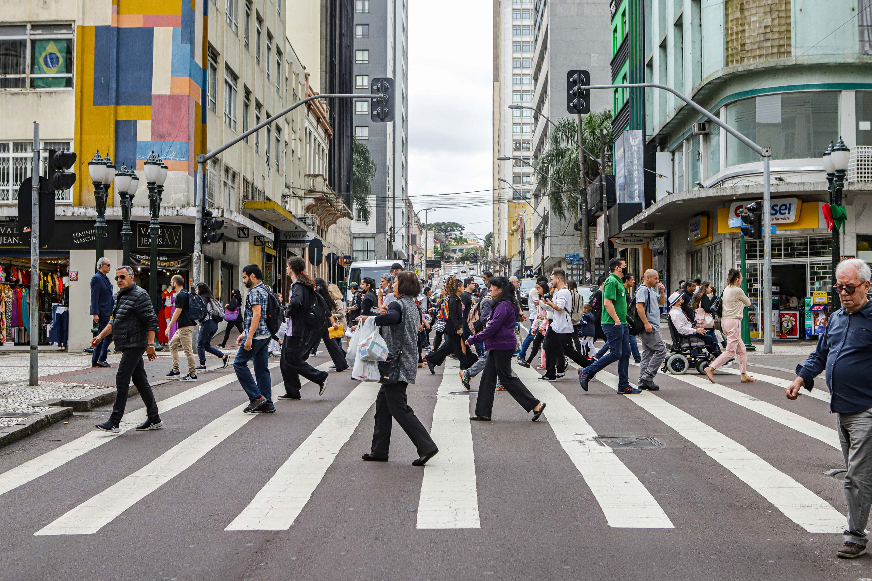 Imagem População do Paraná deve ultrapassar 12 milhões de habitantes até 2027, aponta IBGE