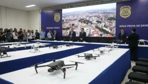 Imagem do evento de lançamento da frota de drones para a Secretaria de Segurança Pública do Paraná.