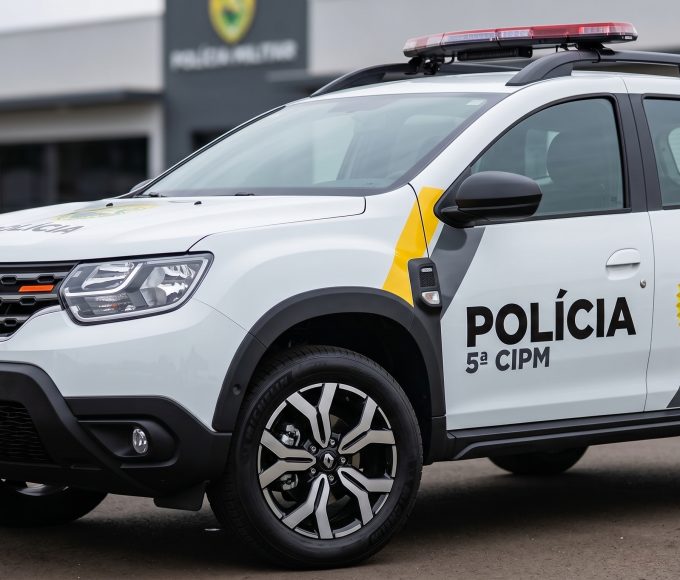 Viatura da Polícia Militar atendendo ocorrência de homem esfaqueado em Cianorte.